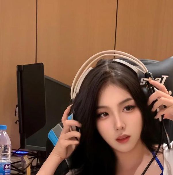 福利宝免费秋葵直播手机版V6.6.2_福利宝免费秋葵直播最新版