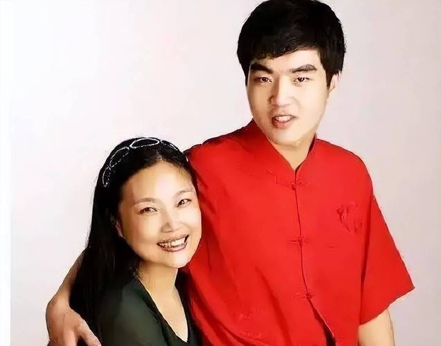 男女后进式猛烈XX00免费视频