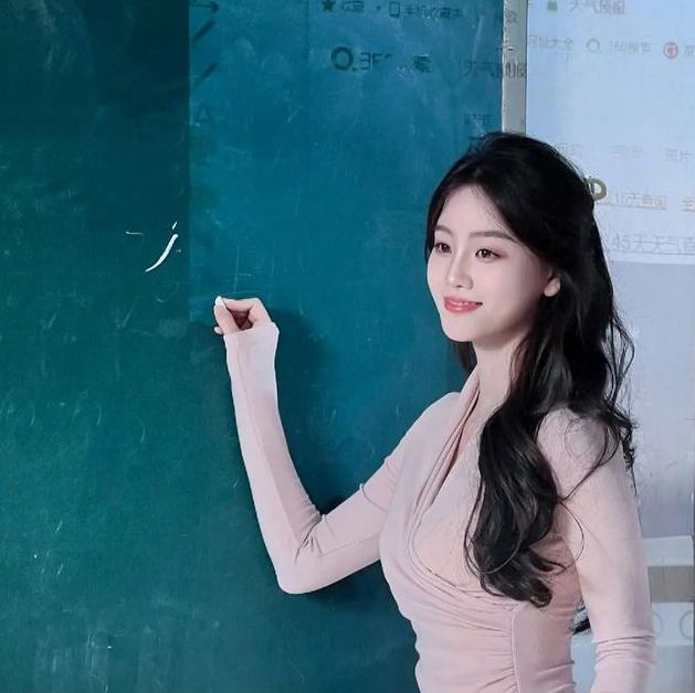 老师的拉链开了的老师是谁