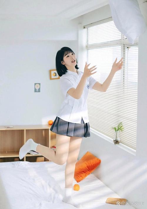 清纯短裙校花被c在线观看