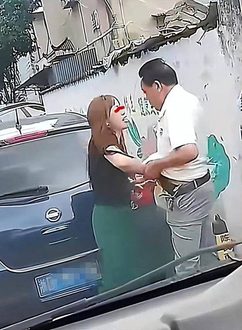 男女后进式猛烈XX00免费视频