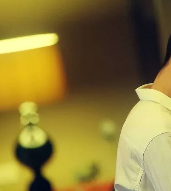 黄立行与徐静蕾吻戏