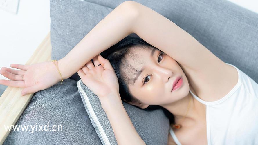 草莓丝瓜樱榴莲app麻豆富二代