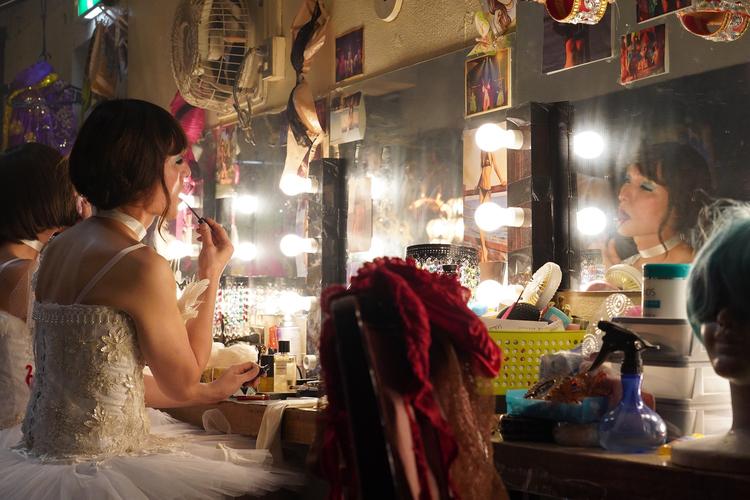 西西日本午夜大胆顶级视频